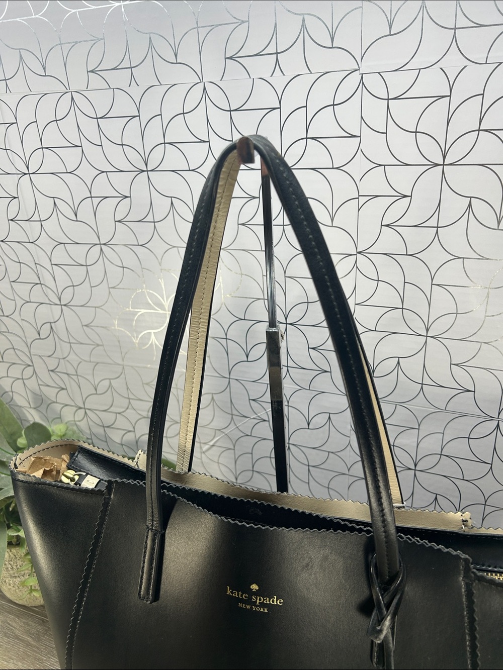 2350 kate spade New York Black Leather Tote Bag 265752350 - Picture 5 of 12